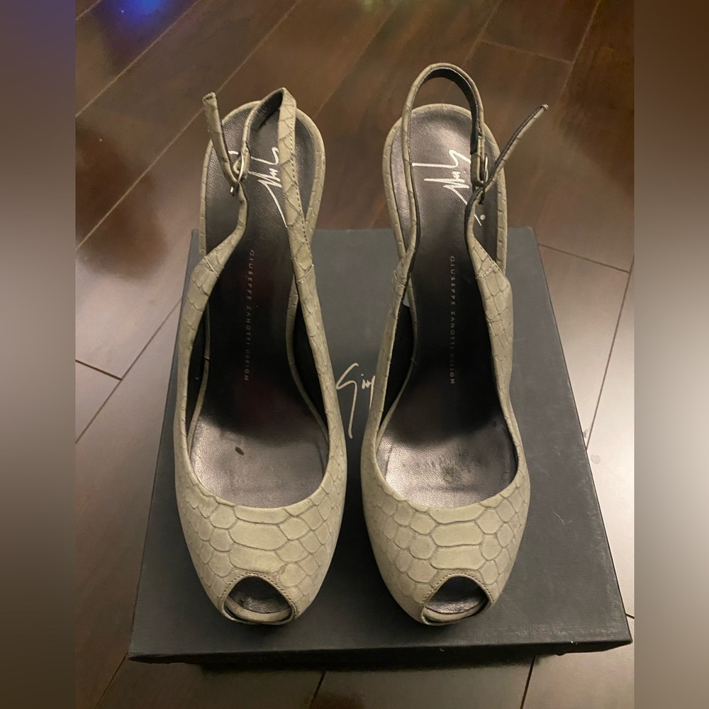 Giuseppe Zanotti Snake Slingback Heels, Grey Size 41